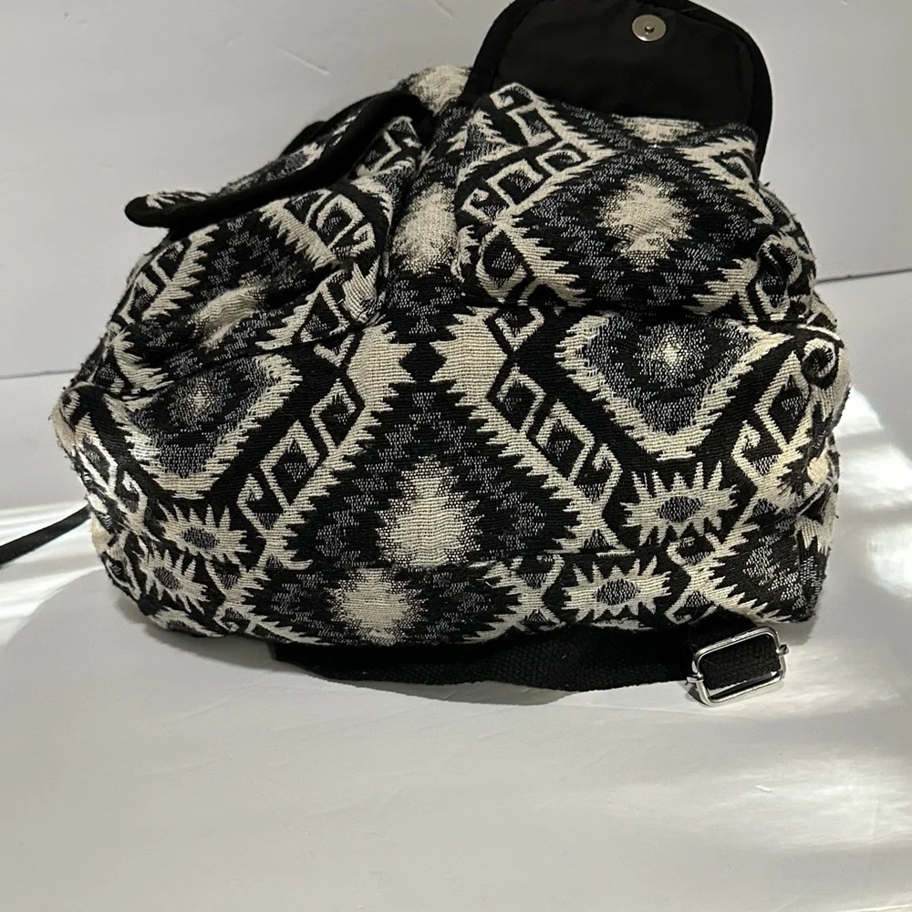Aztec or Southwestern-style geometric print Black and White Backpack EUC